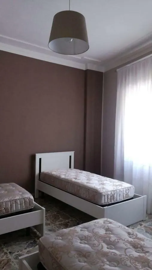 La Casa Sul Viale Villa Acireale 0*,  İtalya